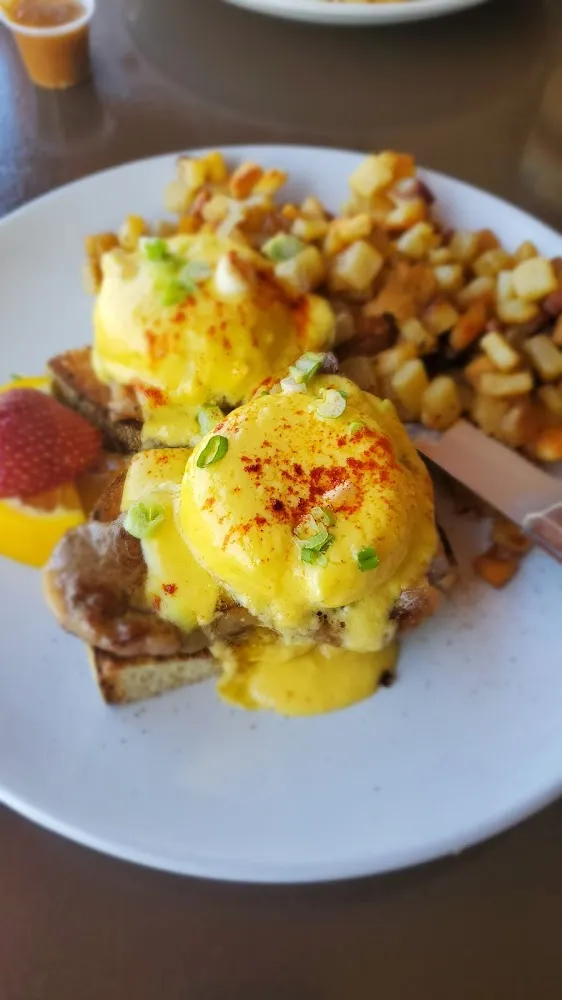 Steak and Eggs Benedict